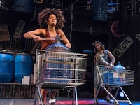 「STOMP ストンプ」過去公演より。（Photo by Steve McNicholas）