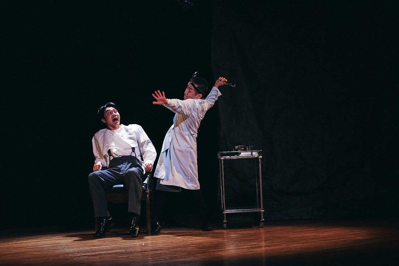 虫を白日の下に晒したくなる衝動のように…デラシネラ新作「気配」開幕