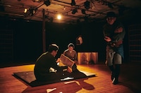 カンパニーデラシネラ新作公演「気配」より。