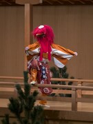 「狂言獅子」より。（撮影：政川慎治）