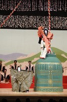 「男女道成寺」より。(c)松竹株式会社