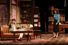 加藤健一事務所 vol.114「グッドラック、ハリウッド」より。（撮影：石川純）