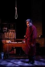 加藤健一事務所 vol.114「グッドラック、ハリウッド」より。（撮影：石川純）