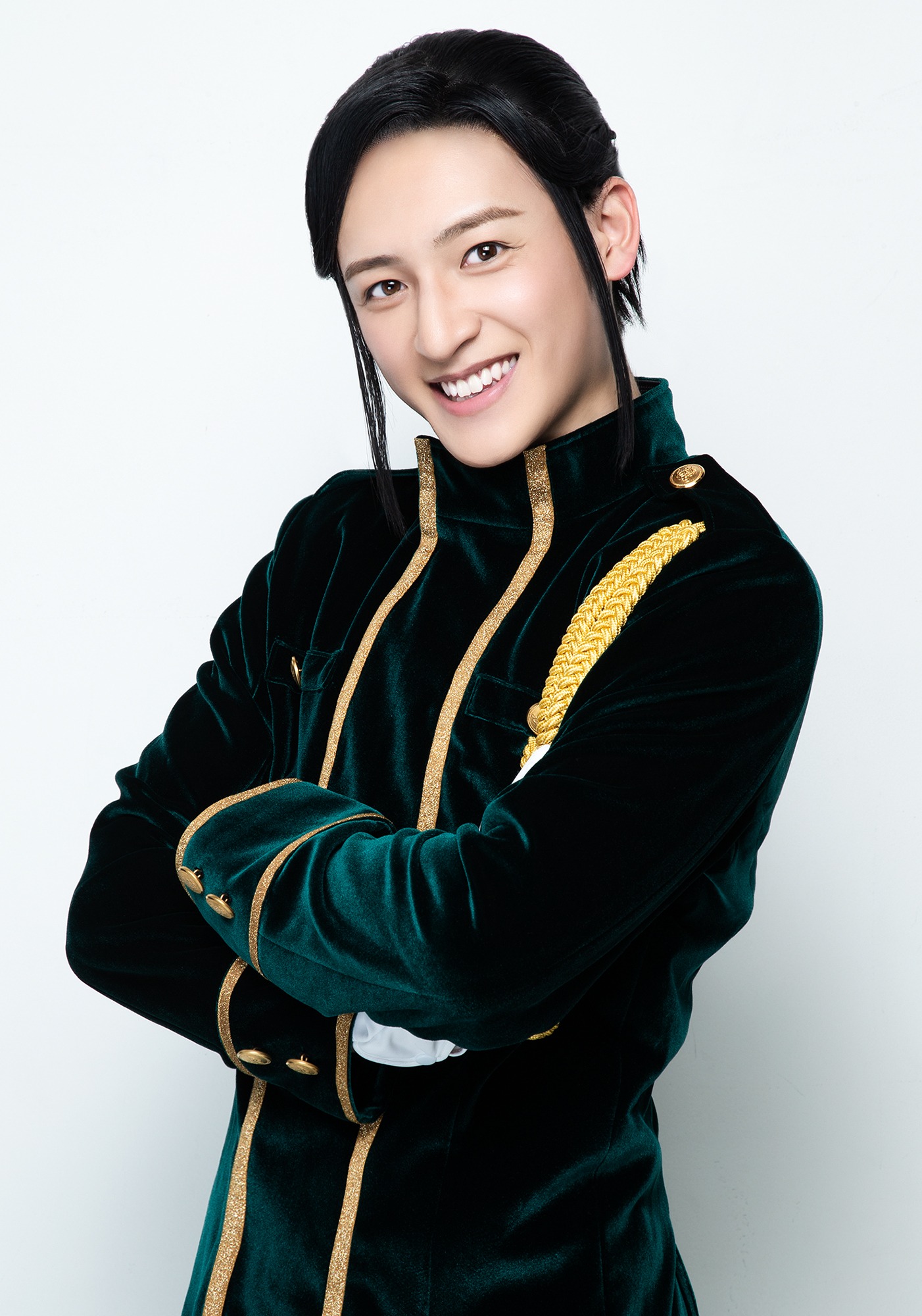 神里優希扮する秋田新幹線。