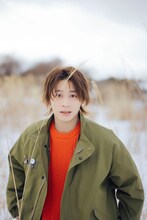 「小林亮太1st写真集 温度」（KADOKAWA）より。