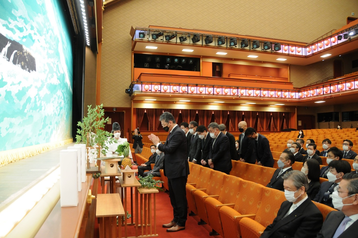 修祓式の様子。