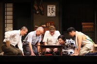 こまつ座 40周年 第1弾作品 こまつ座 第146回公演「きらめく星座」より。（撮影：宮川舞子）