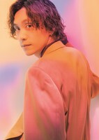 「3LDK PHOTO BOOK」（ワニブックス）より。（撮影：浦田大作 / 京介）