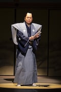 「デビュー15周年記念 三山ひろし特別公演」より。(撮影:設楽光徳)