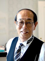 志賀廣太郎（提供：青年団）