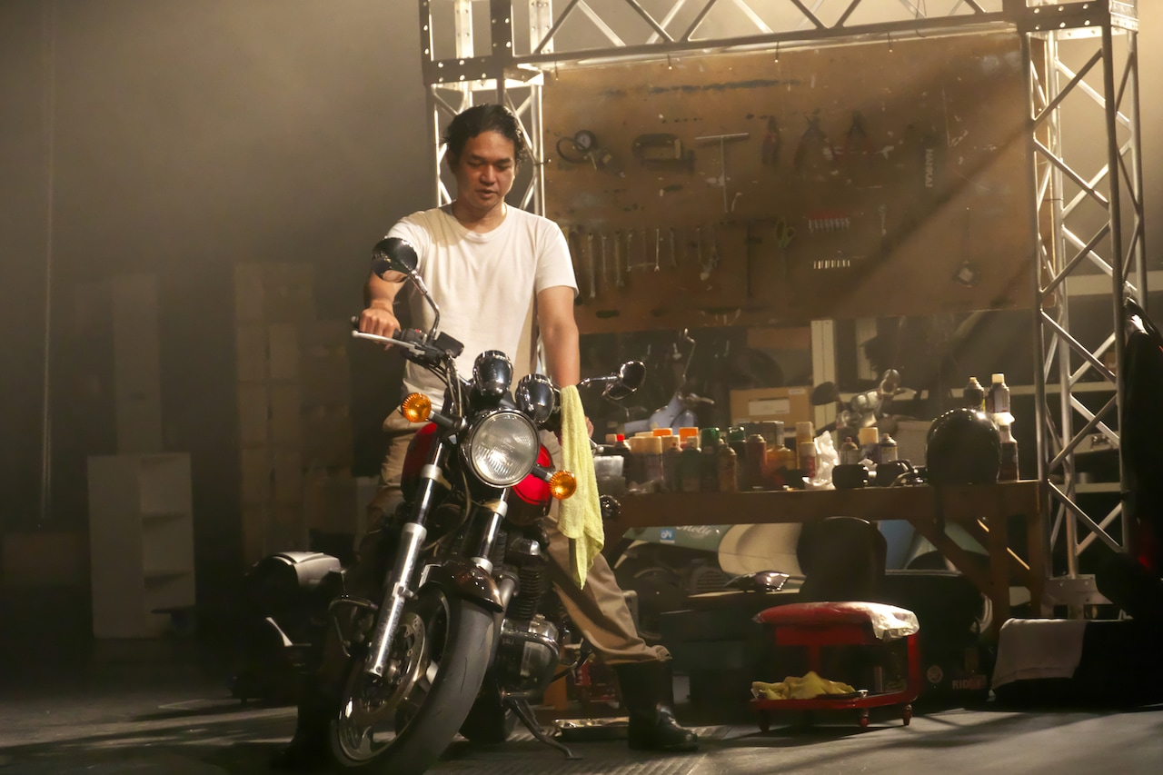 実在した青年を描く沖縄の劇団O.Z.E「72'ライダー」が1日限定上映