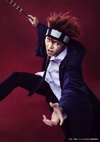 山田ジェームス武扮するドット・バレット。