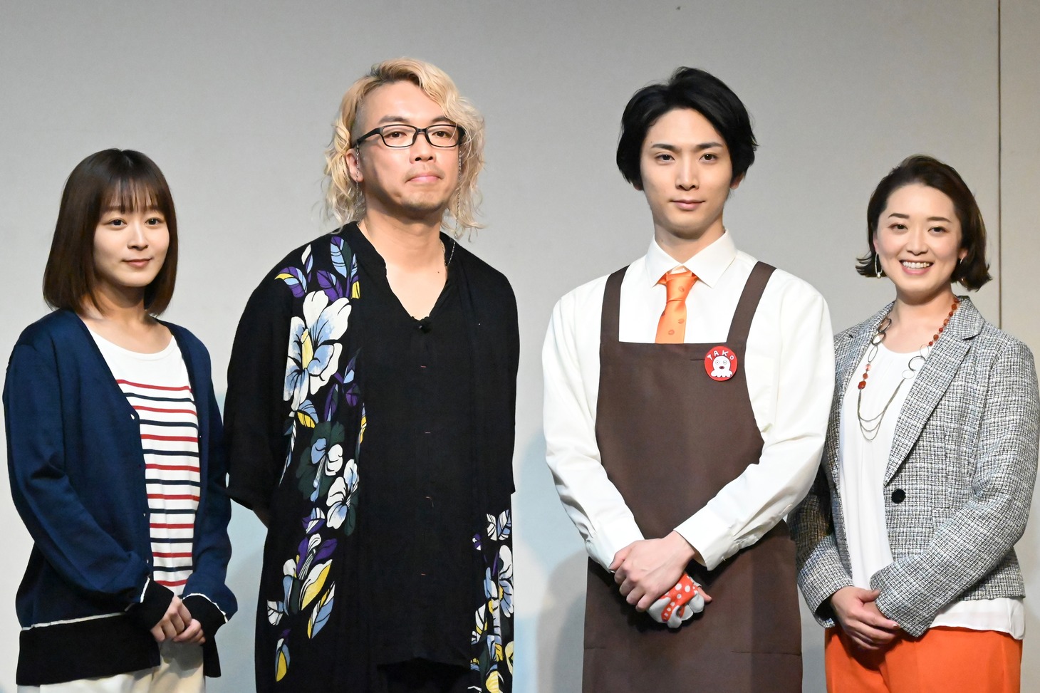 左から太田奈緒、菅野臣太朗、校條拳太朗、花陽みく。
