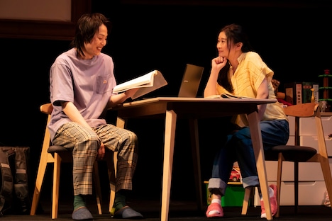 朗読劇「したいとか、したくないとかの話じゃない」より。(c)AOI Pro.