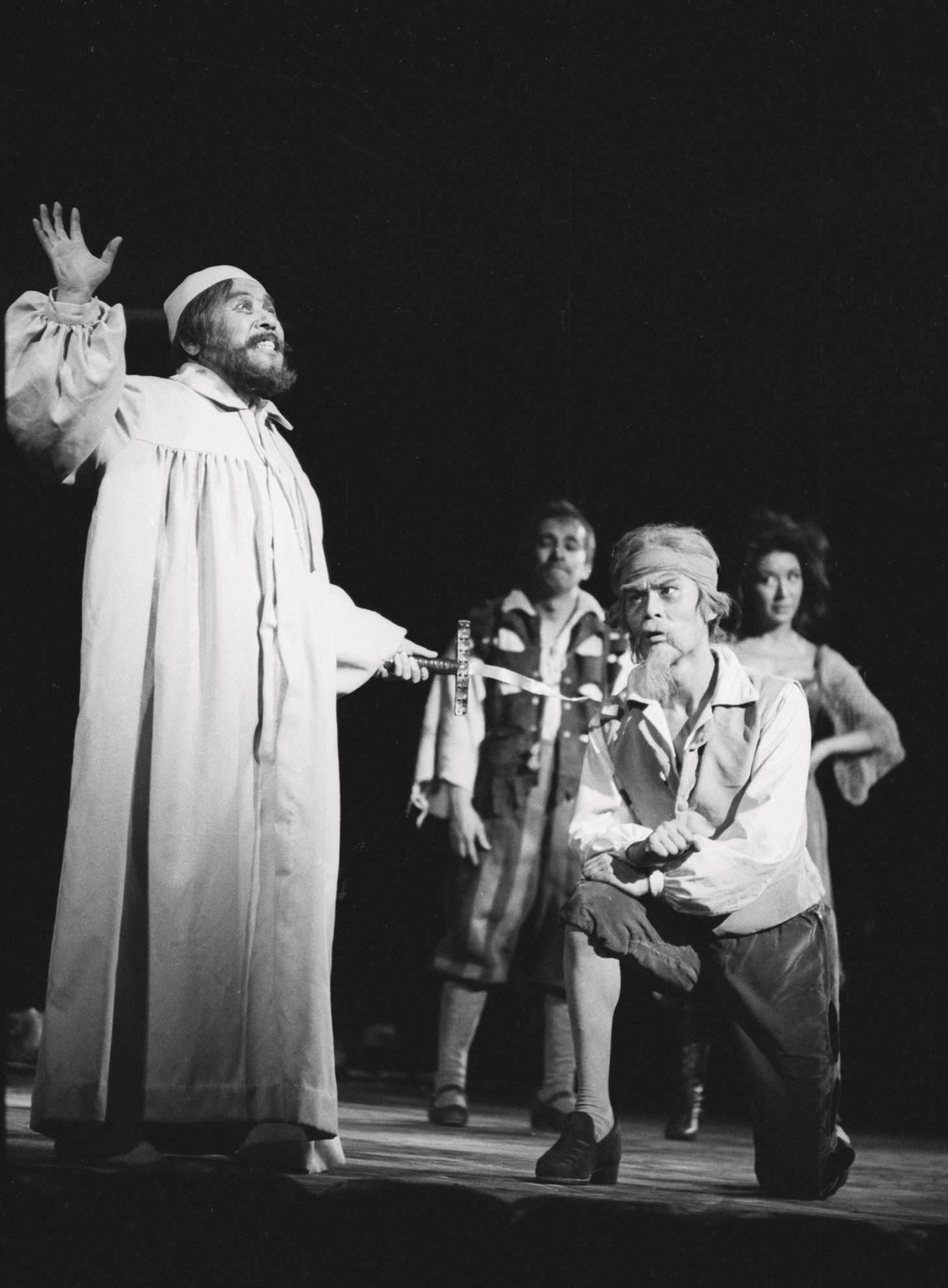 ミュージカル「ラ・マンチャの男」1969年公演の様子。（写真提供：東宝演劇部）
