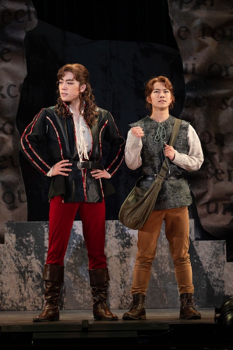 「舞台『椿説 三銃士』～One for all, All for one?～」より。