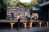 「ハムレット（どうしても！）」より。（撮影：猪熊康夫）