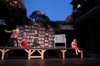 「ハムレット（どうしても！）」より。（撮影：猪熊康夫）