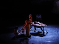 「アインシュタインの夢」より。（撮影：平尾正志）