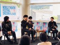 スペシャルトーク「いま演劇にできること～アジアの演出家たちの視点～」の様子。左から孟京輝、チョン・インチョル、宮城聰。