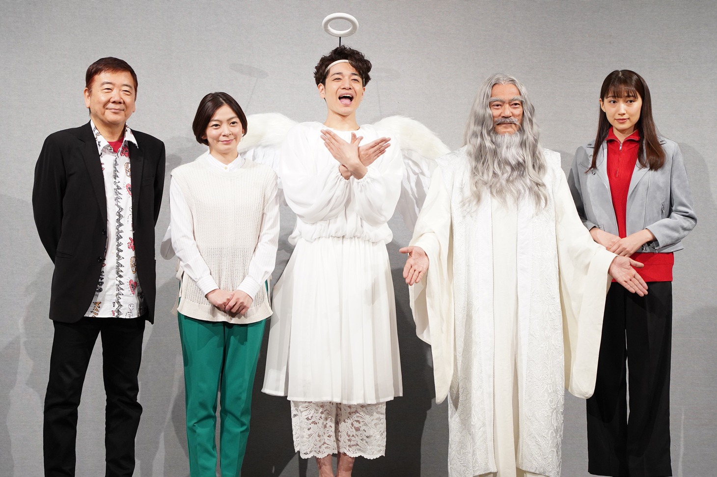 左から鴻上尚史、田畑智子、福田悠太（ふぉ～ゆ～）、渡辺いっけい、大野いと。