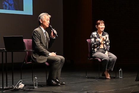 「プラット2023年度プログラム説明会」第1部より。左から矢作勝義、桑原裕子。