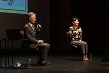 「プラット2023年度プログラム説明会」第1部より。左から矢作勝義、桑原裕子。