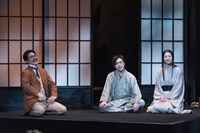 PARCO劇場開場50周年記念シリーズ「夜叉ヶ池」より。（撮影：加藤幸広）