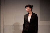 舞台「漫才ギャング -リローデッド-」より。