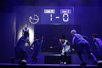 舞台「ブルーロック」より。