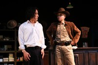 文学座公演「地獄のオルフェウス」より。（撮影：宮川舞子）