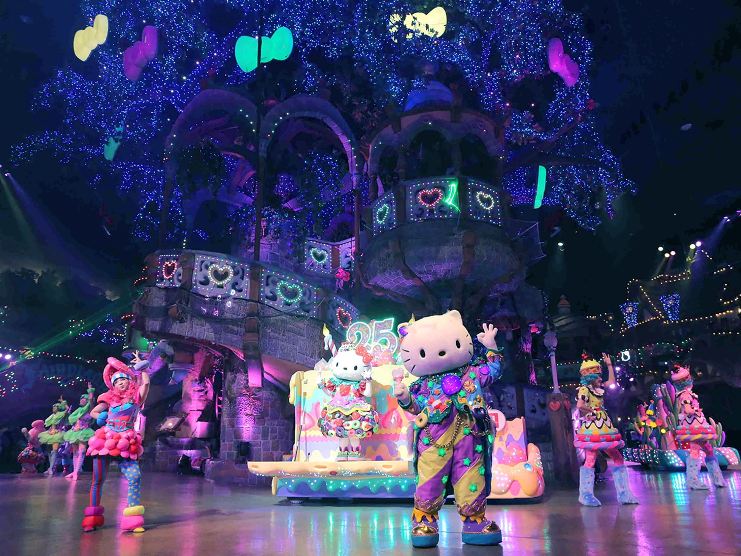 「Miracle Gift Parade」過去公演より。