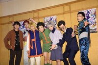 「『HUNTER×HUNTER』THE STAGE」初日会見より。左から山崎彬、丘山晴己、小越勇輝、大友至恩、阿久津仁愛、近藤頌利、上田堪大。