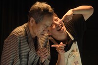 前芝居「阿呆劇・注文の多い地下室」より。