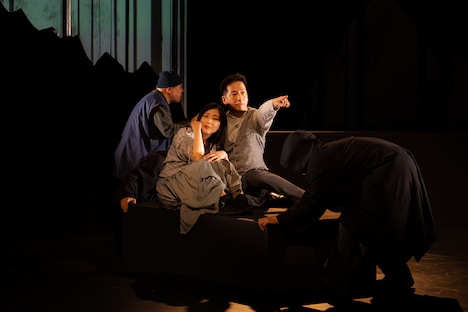 メニコン シアターAoi 芸術監督作品 名古屋・大阪二都市ツアー サファリ・P 第9回公演「透き間」より。