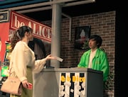 ダウ90000 第5回 演劇公演「また点滅に戻るだけ」より。