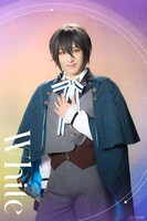 田口司扮するホワイト。