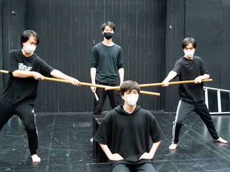 文学座附属演劇研究所 研修科発表会「じゅりあの・吉助」「女工哀史」「ヴィヨンの妻」の稽古の様子。