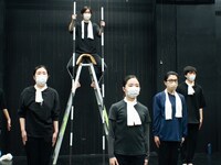 文学座附属演劇研究所 研修科発表会「じゅりあの・吉助」「女工哀史」「ヴィヨンの妻」の稽古の様子。