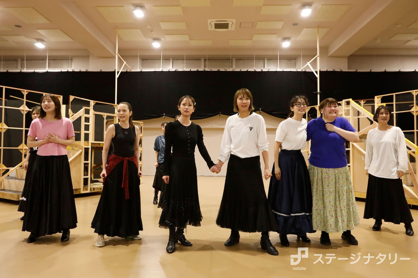 「ミュージカル『FACTORY GIRLS～私が描く物語～』」公開稽古より。
