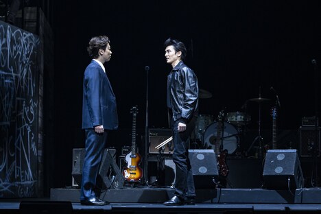 「BACKBEAT」より。（撮影：岡千里）