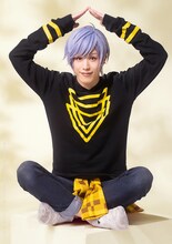 本田礼生扮する斑鳩三角。