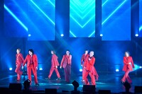GANMI×宝塚歌劇OG DANCE LIVE「2STEP」より。