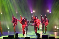 GANMI×宝塚歌劇OG DANCE LIVE「2STEP」より。