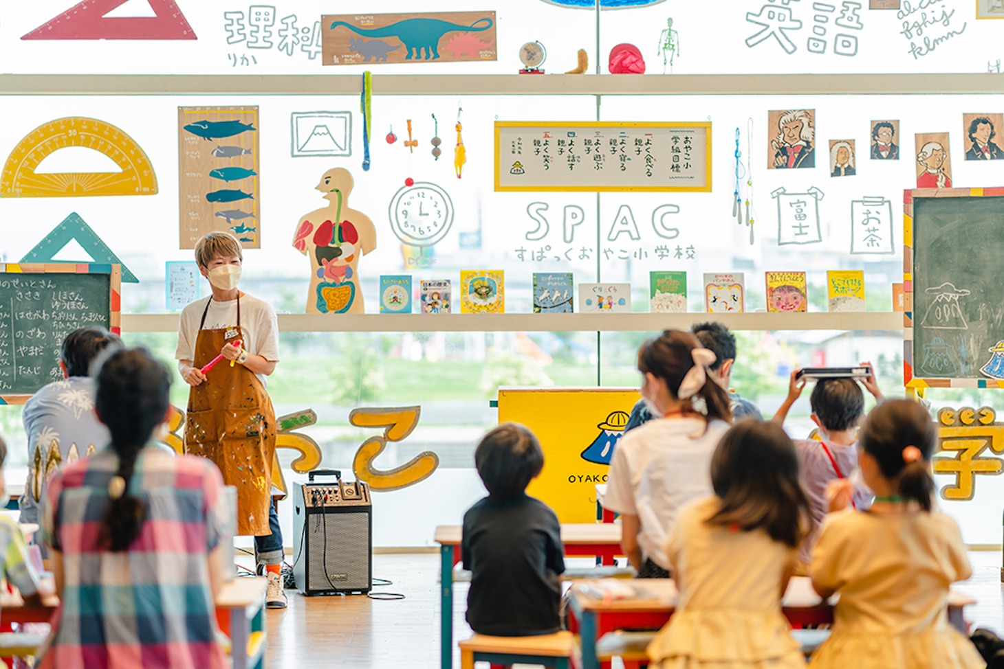 「すぱっくおやこ小学校」より。(c)R.Yamamoto