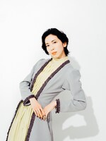 中村蓉扮するママ。（撮影：斎藤弥里）