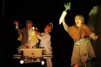 劇団野らぼう「ロレンスの雲」より。（撮影：青二才晃）