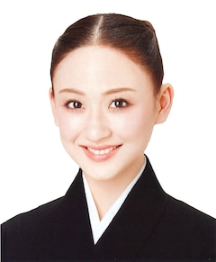 星風まどか(c)宝塚歌劇団