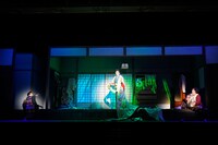 新派百三十五年記念 六月新派喜劇公演「三婆」より。(c)松竹