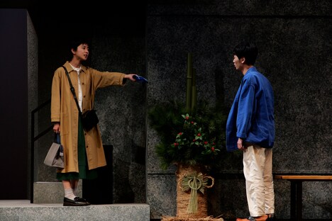 M&Oplaysプロデュース「カモメよ、そこから銀座は見えるか?」より。(撮影:渡部孝弘)